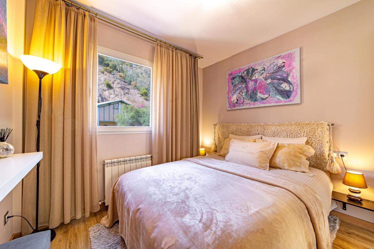 Perla De Malagueta Apartment Malaga Ngoại thất bức ảnh
