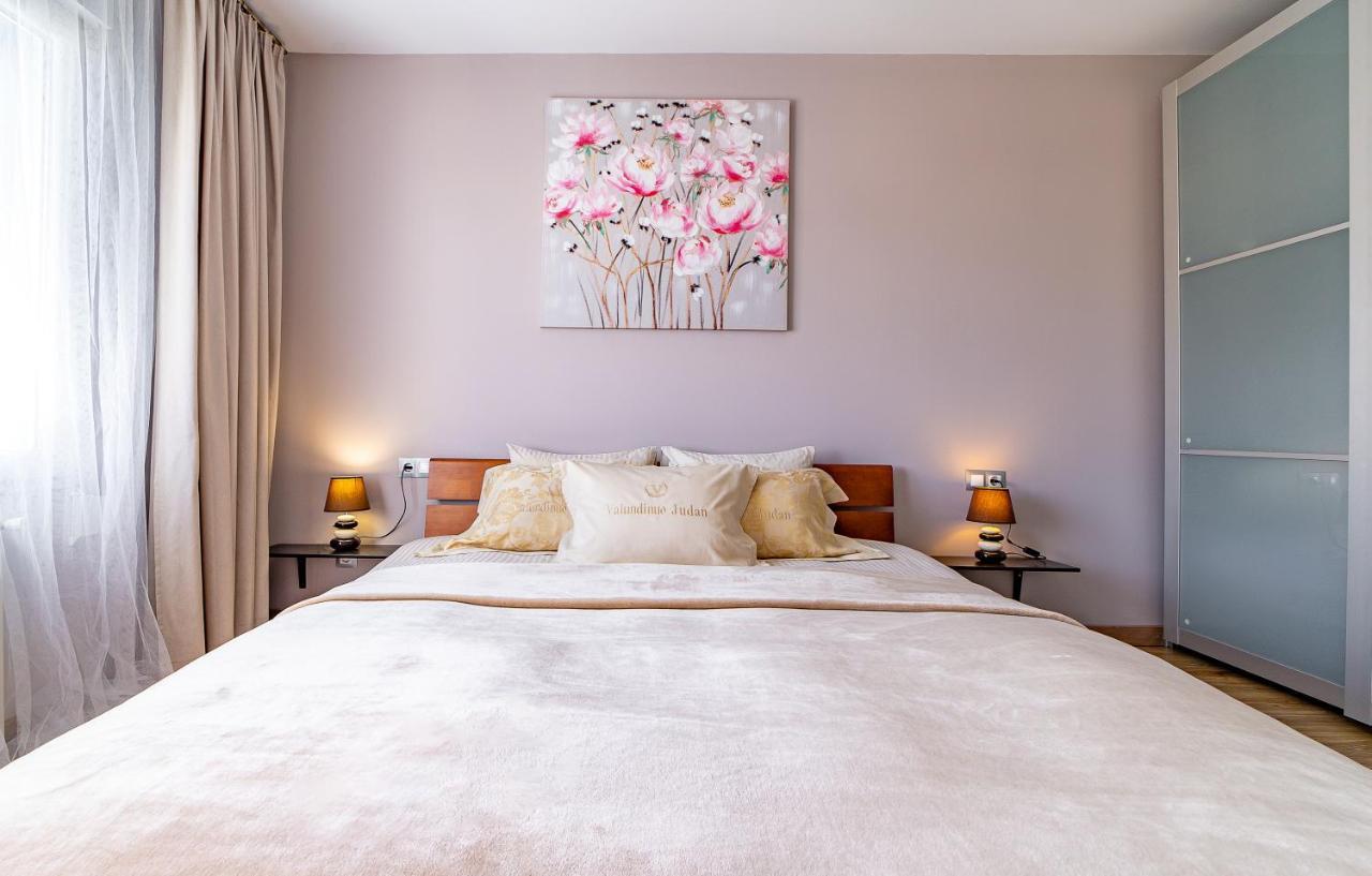 Perla De Malagueta Apartment Malaga Ngoại thất bức ảnh
