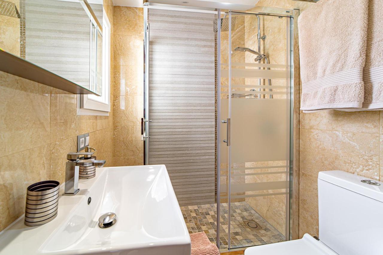 Perla De Malagueta Apartment Malaga Ngoại thất bức ảnh