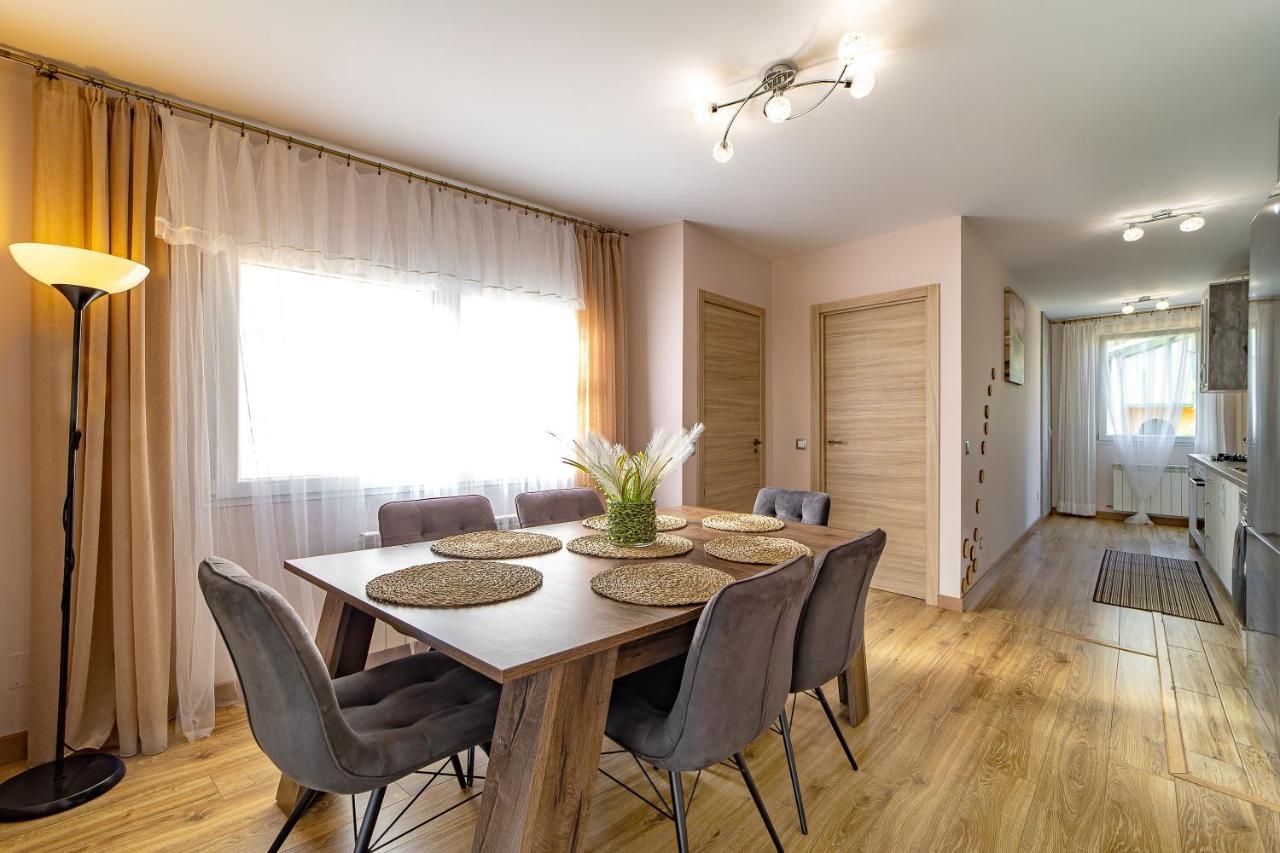 Perla De Malagueta Apartment Malaga Ngoại thất bức ảnh