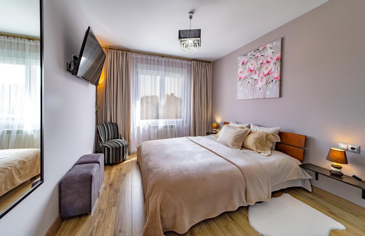 Perla De Malagueta Apartment Malaga Ngoại thất bức ảnh